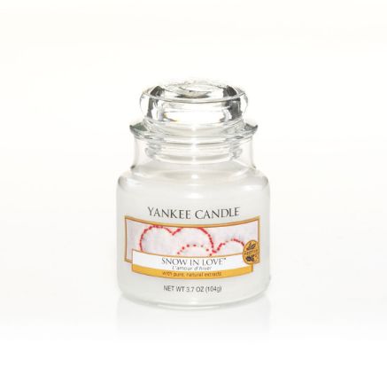 Agrandir l'image de Bougie snow in love small - YANKEE CANDLE Image de Bougie snow in love small - YANKEE CANDLE