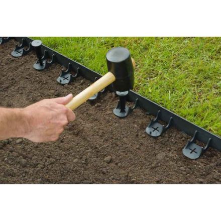 Agrandir l'image de BORDURE GAZON NOIR (4 X L100) CM Image de BORDURE GAZON NOIR (4 X L100) CM