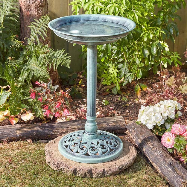 Image de Bain d'oiseaux Verdigris