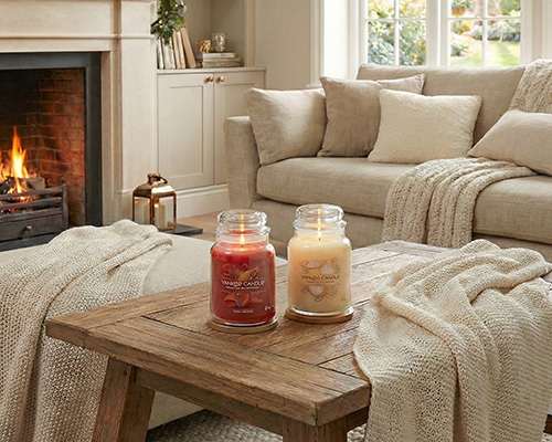 Bougies Yankee Candle Vanilla Cupcake et Sparkling Cinnamon, mises en avant pour la promo -25% de 2026.